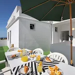 Casa Flor Nyaraló *