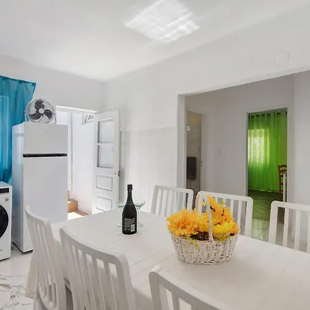 Casa Flor Nyaraló *